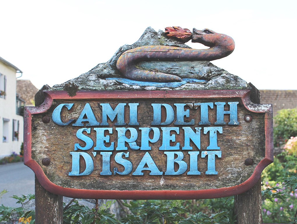 Rue du Serpent d'Isaby