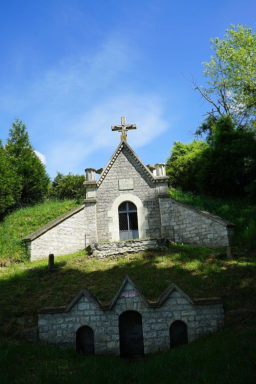 La chapelle et la source