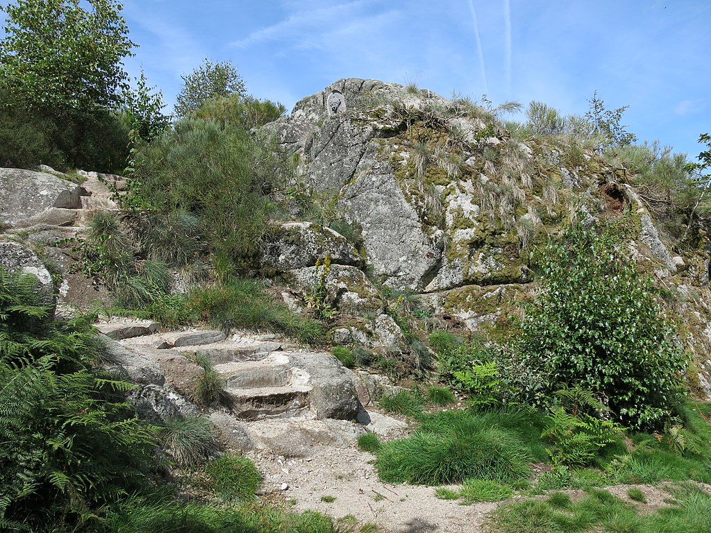 Le sommet de la Roche aux Fées
