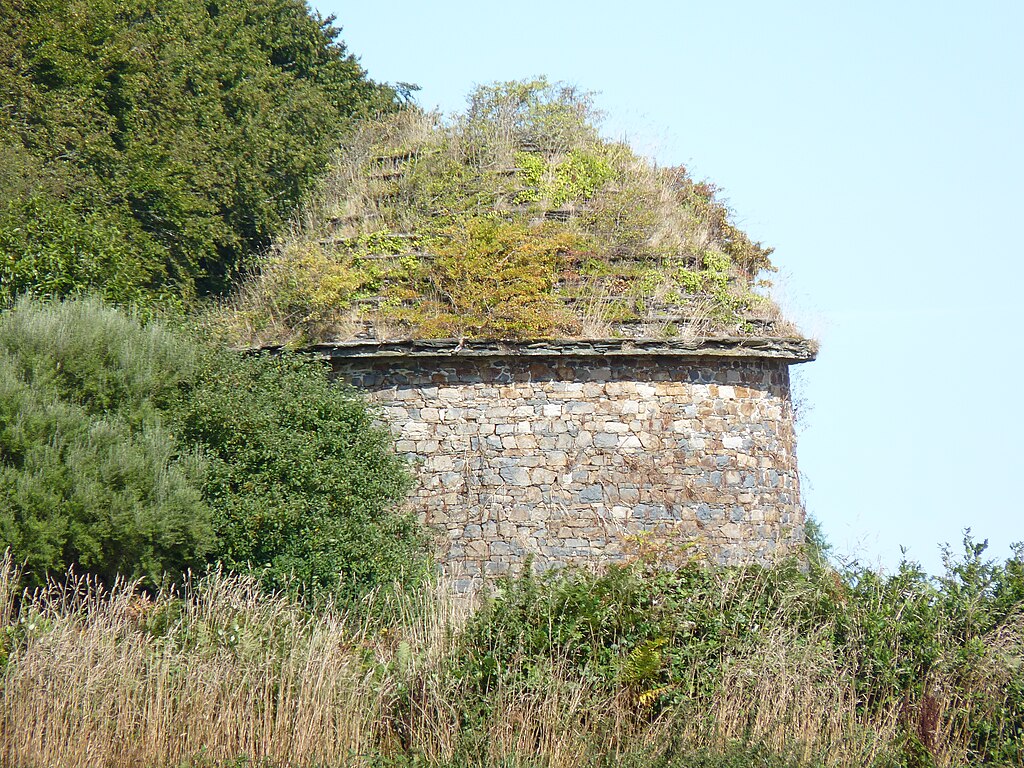 Le colombier du manoir de Kerbelven