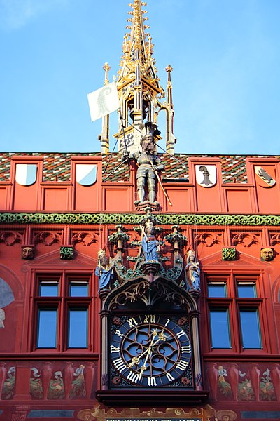 L'horloge de l'hotel de ville de Bâle
