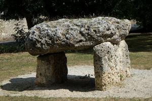 Dolmen de la Pierre Levée (de la Jarne)