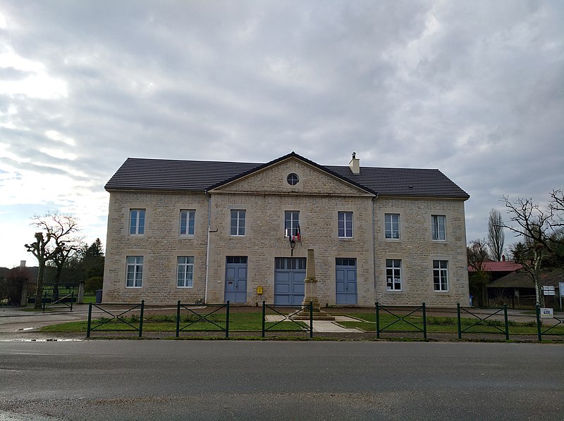 La mairie d'Ounans