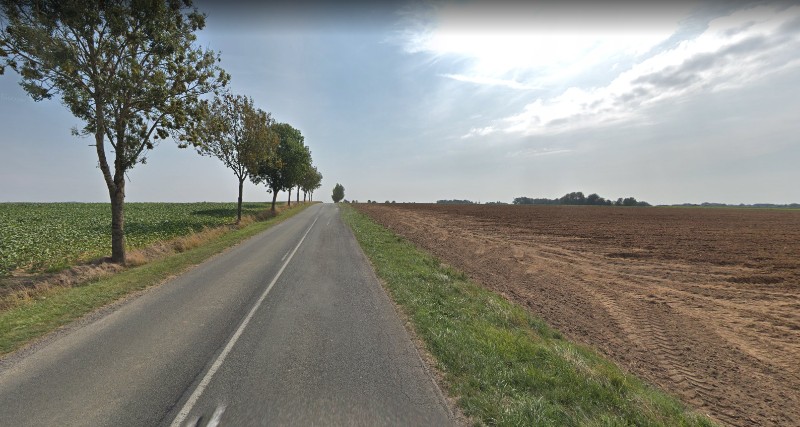 Route au niveau de "la butte" à Parfondeval