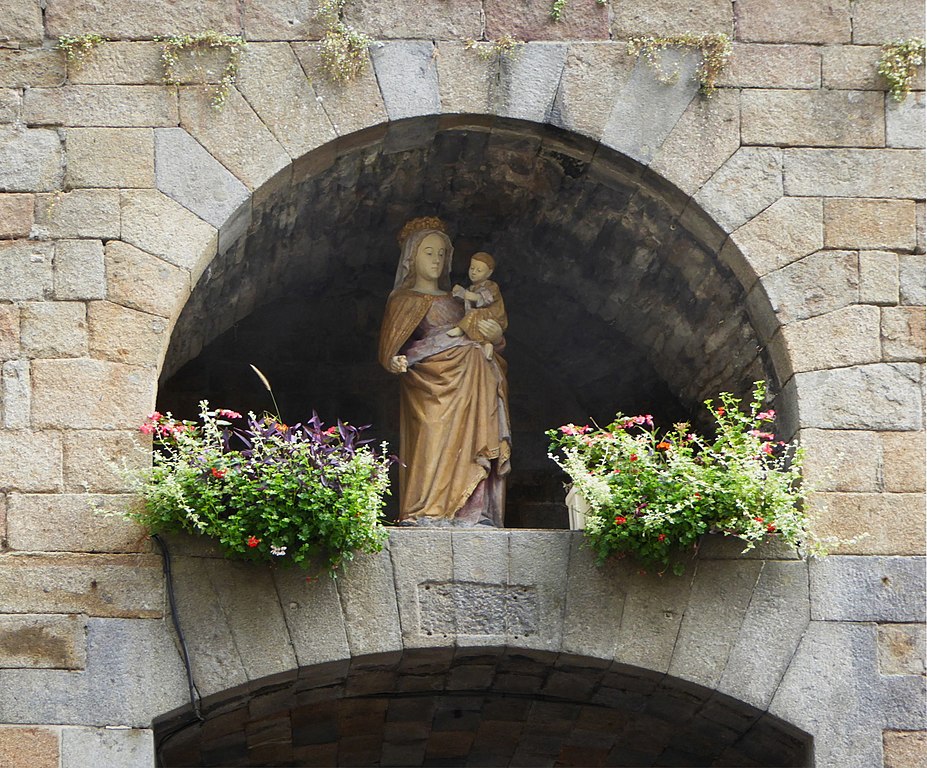 Statue de la Vierge à la Grand'Porte